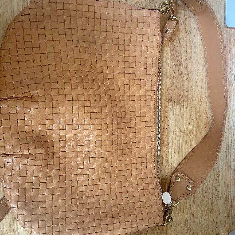 Clare V. Moyan Messenger